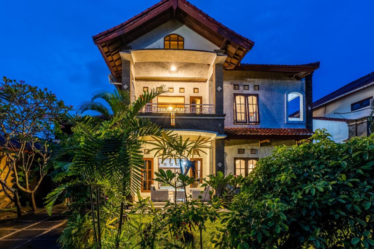 Inari Villa Nusa Dua Nusa Dua  Buitenkant foto